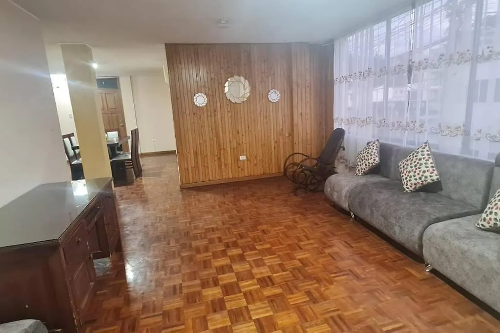 Apartamento Departamento Bien Ubicado Con Todo Lo Necesario Latacunga