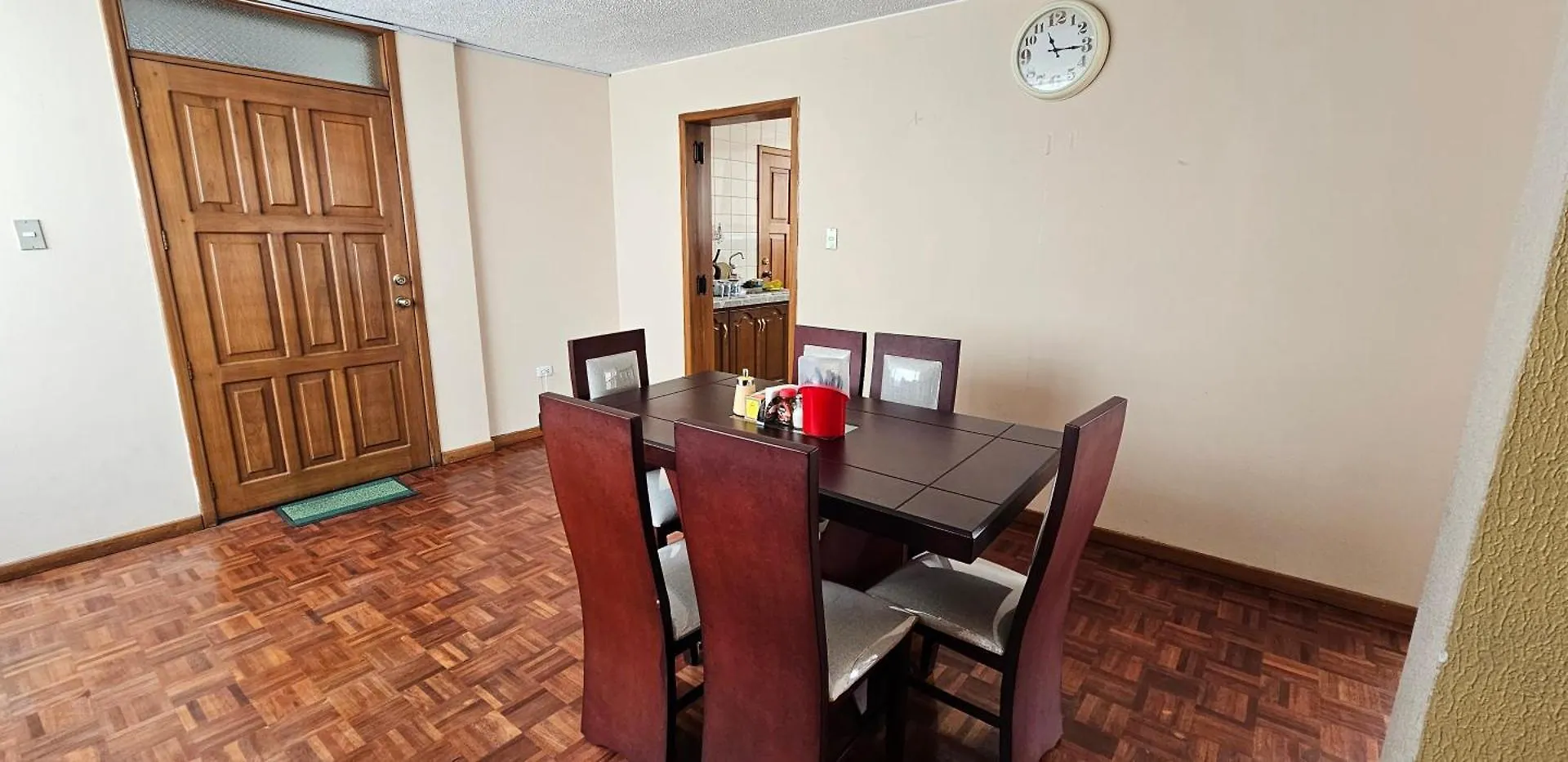 Apartamento Departamento Bien Ubicado Con Todo Lo Necesario Latacunga