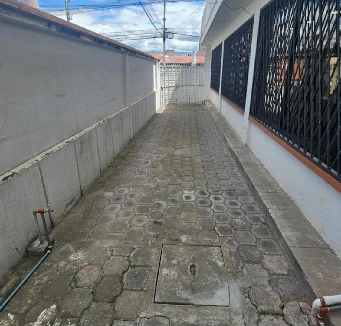 Apartamento Departamento Bien Ubicado Con Todo Lo Necesario Latacunga